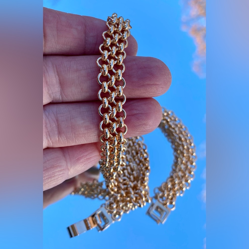 NWOT Elegant Gold plated 18k Chain Necklace - Picture 7 of 17